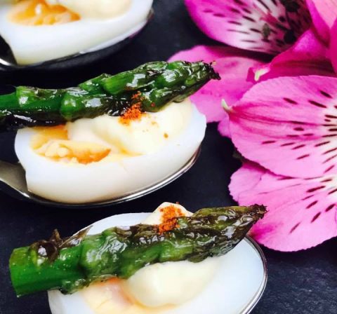 Quails Eggs with Asparagus