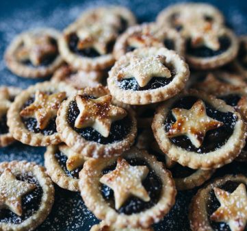 Lavender’s signature mince pies have started to marinade!